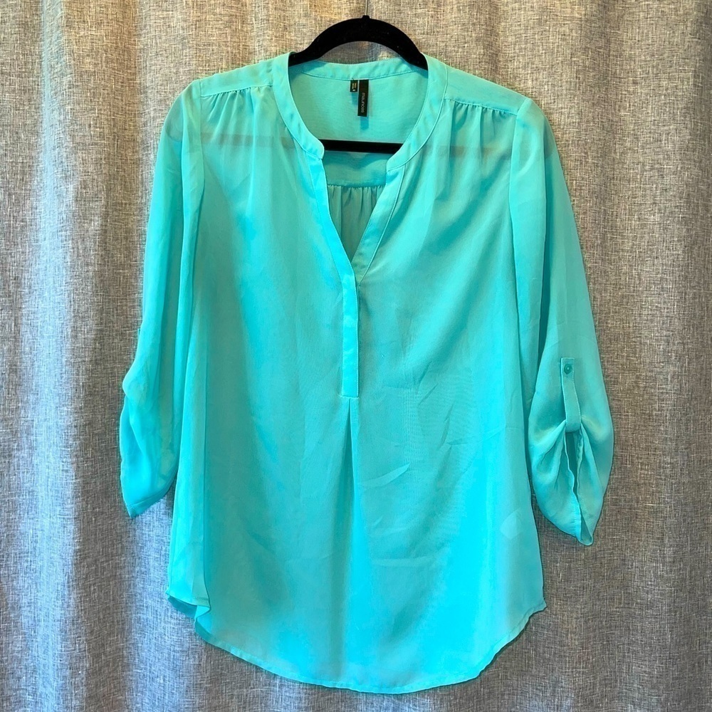 *WOMEN'S Maurices Top medium